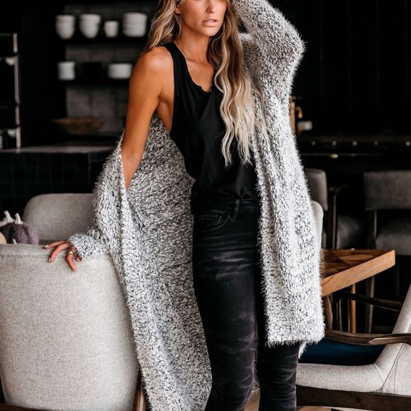 PLUSH HOODIE CARDIGAN - Picture 4 of 6